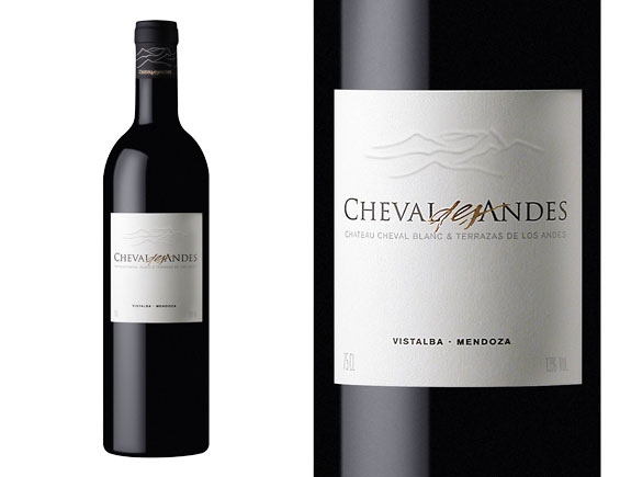 CHEVAL DES ANDES rouge 2004